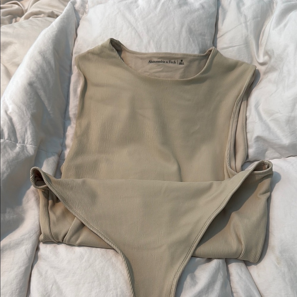 Abercrombie & Fitch bodysuit